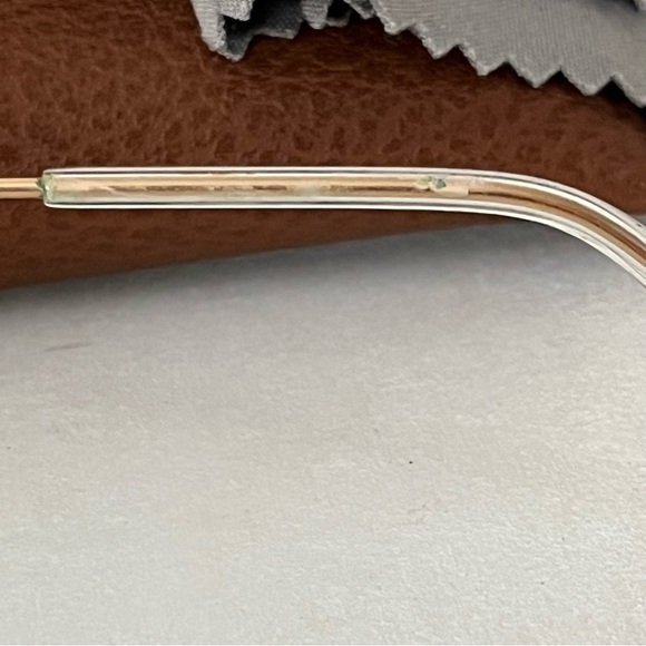 NOT FOR SALE. Ray Ban Polarized Flash Aviator - Blue Mirror & Gold Frame - Picture 7 of 10